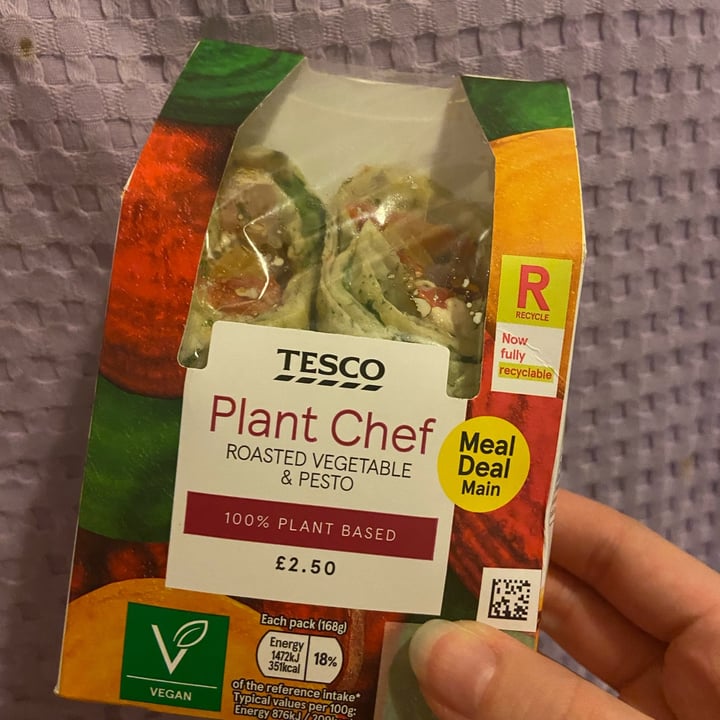 photo of Tesco Plant Chef Roasted vegetable and pesto wrap shared by @emilycalderwood on  20 Nov 2021 - review