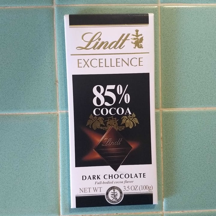 photo of Lindt Excellence 85% Cocoa Dark shared by @pinpanpot on  24 Oct 2020 - review