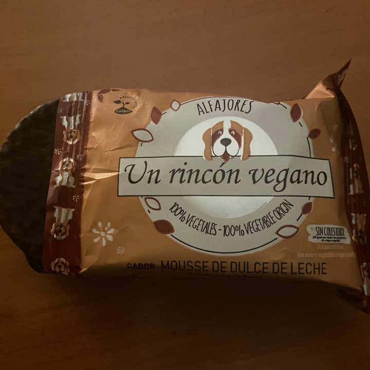 photo of Un Rincón Vegano Alfajor sabor Mousse de Dulce de Leche shared by @aloha88 on  12 Oct 2021 - review