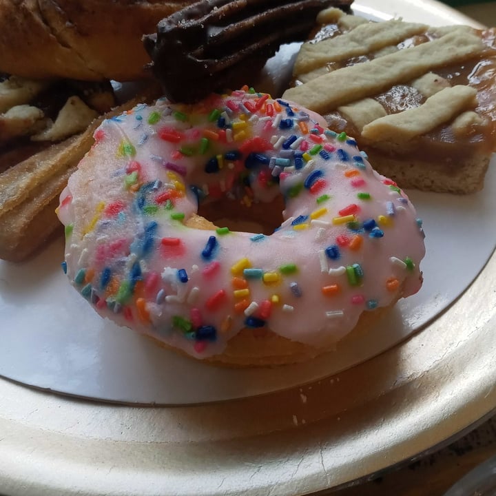 review photo of Almacén De La Plaza Vegan Dona shared by @emile on 08 Oct 2021 - review