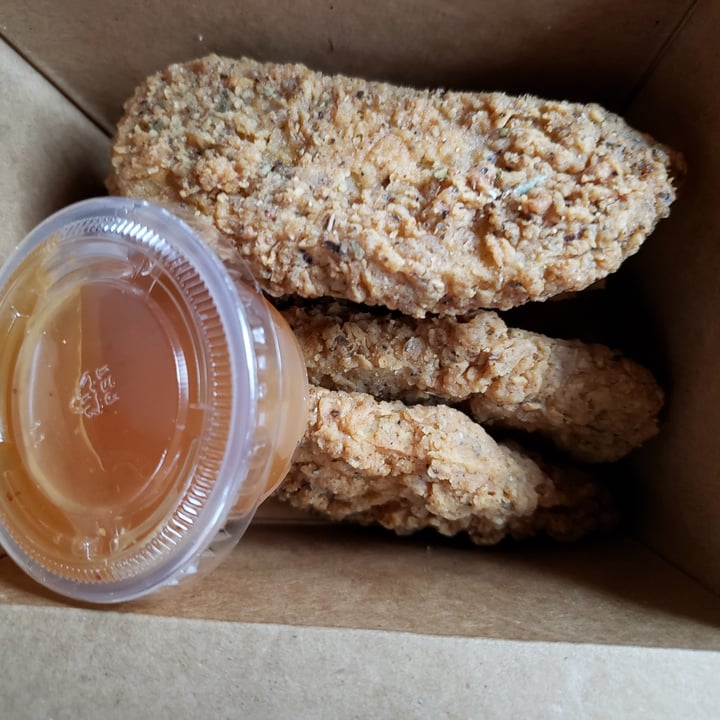 photo of Odd burger Chickun Pretenders shared by @metalmel666 on  07 Oct 2020 - review