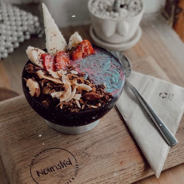 菜肴“Unicorn Smoothie Bowl”的照片