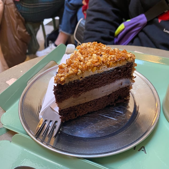 photo of Bioma Plant Based Café Belgrano Torta Reese shared by @mferchitag on  08 Sep 2022 - review