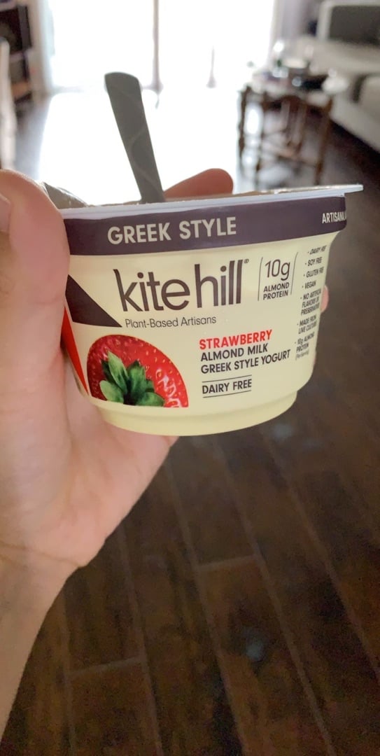 photo of Kite Hill Strawberry  Almond Milk Greek Style Yogurt shared by @lissette95 on  15 Jan 2020 - review