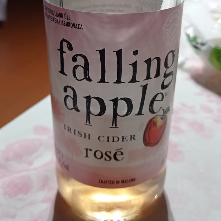 review photo of Falling Apple Sidro di mele rosé Falling Apple shared by @9maki4 on 03 Nov 2022 - review