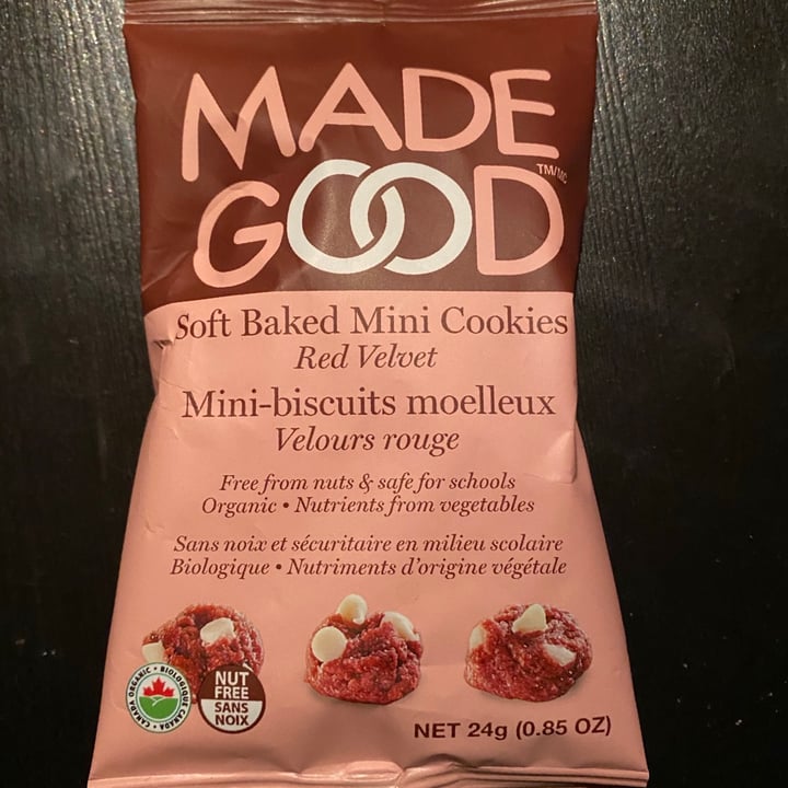 photo of Made Good Red velvet soft baked mini cookies shared by @nateye on  02 Nov 2020 - review