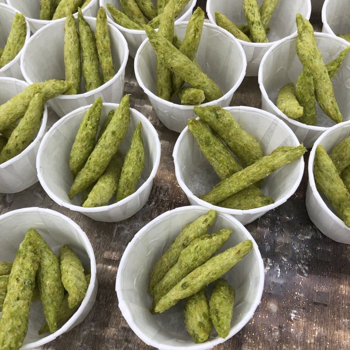 photo of Harvest Snaps Green Pea Snack Crisps shared by @celestem488 on  15 May 2021 - review