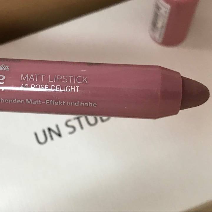 photo of Alverde Naturkosmetik Lipstick shared by @dllee18 on  16 Jun 2020 - review