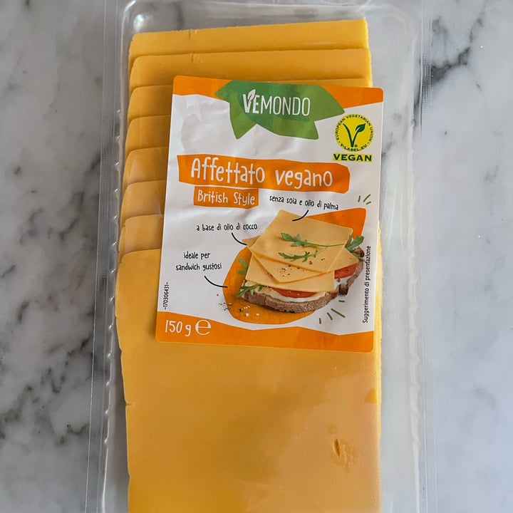 photo of Vemondo Affettato vegano British style shared by @catorcio on  05 Aug 2022 - review