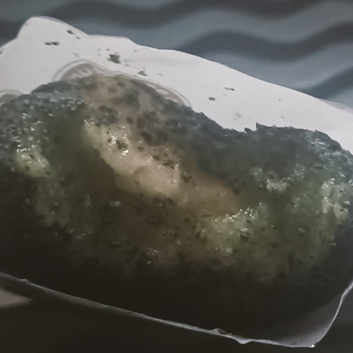 photo of Gosurok 고수록 Ramie Rice Cake with Black Sesame shared by @cheetah on  28 Aug 2022 - review