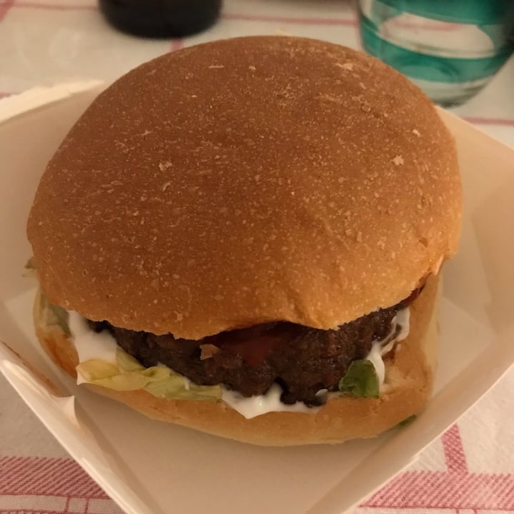 review photo of Biancorosso Beyond meat burger shared by @elenam2001 on 13 Apr 2022 - review
