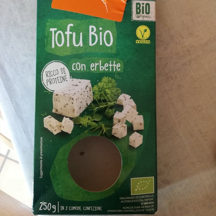 photo of Vemondo Tofu Bio con Erbette shared by @sofia97 on  19 Mar 2022 - review