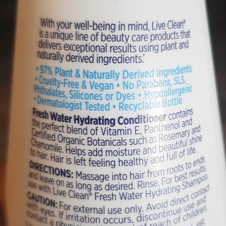 review photo of Live Clean Fresh Water Conditioner shared by @shazbrca on 23 Jun 2022 - review