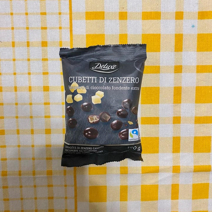 review photo of Deluxe Cubetti di Zenzero Ricoperti Di Cioccolato Fondente shared by @valebruzzz on 15 Apr 2022 - review