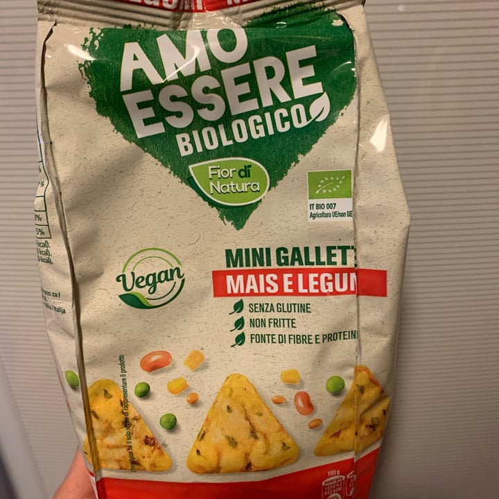 photo of Amo Essere Veg Mini gallette di mais e legumi shared by @olimpia on  14 Apr 2022 - review