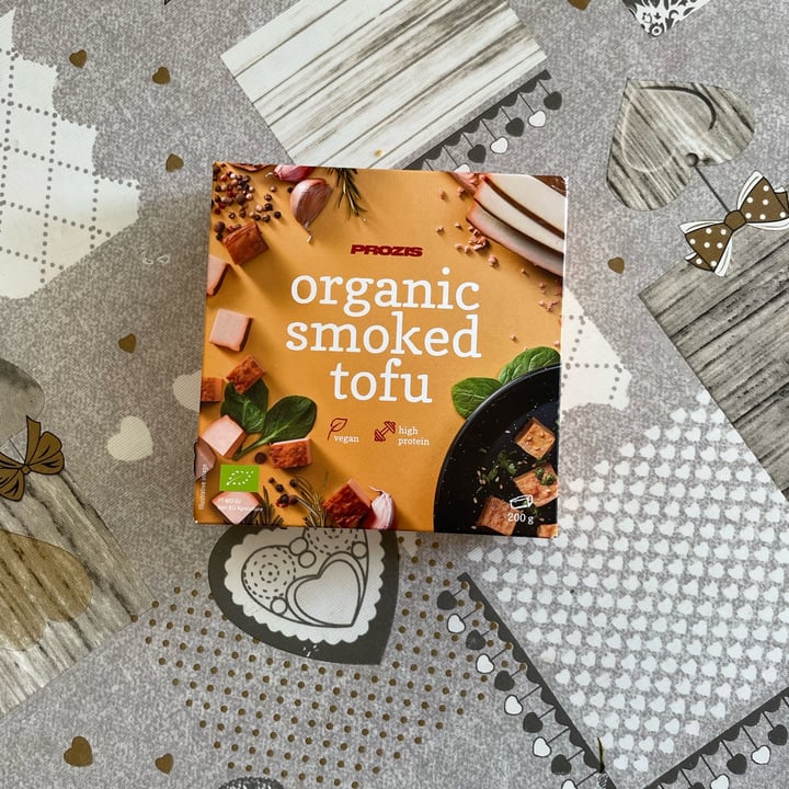 photo of Prozis Organic smoked tofu shared by @silviacf on  10 Apr 2022 - review