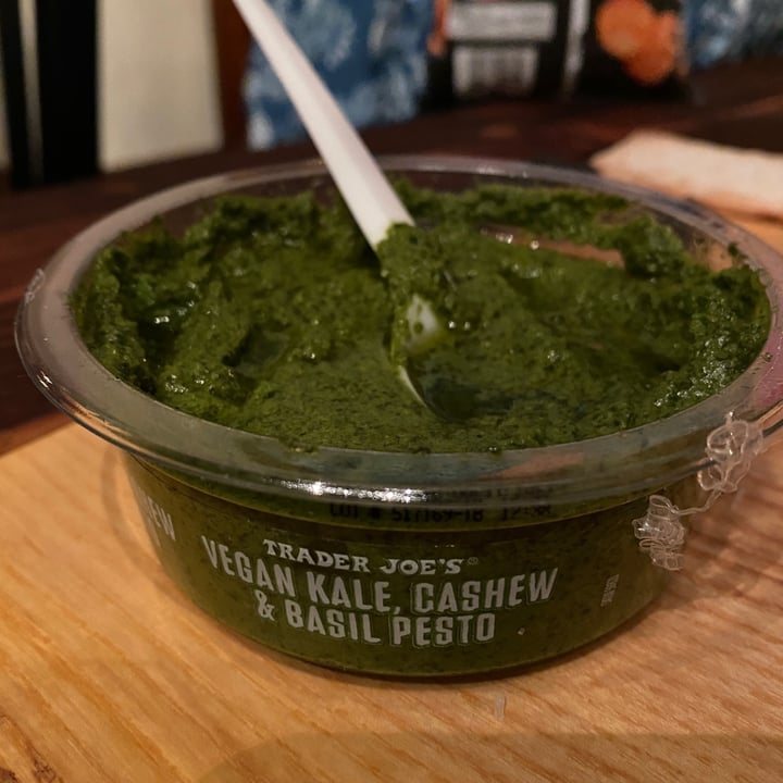 photo of Trader Joe's Vegan Kale, Cashew & Basil Pesto shared by @alexandrasolum on  22 Jul 2021 - review