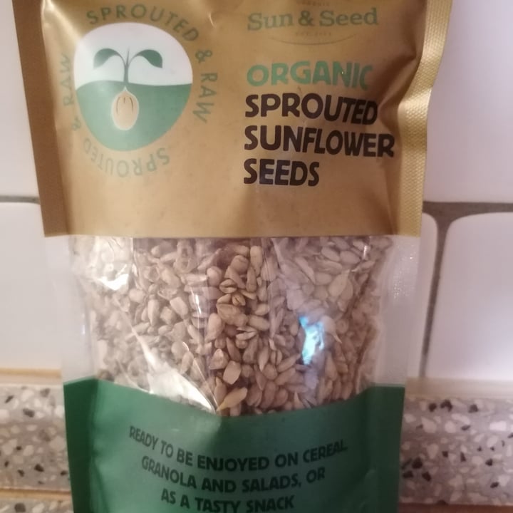 review photo of Sun & Seed Organic sprouted sunflower seed shared by @pimpinelli on 01 Apr 2022 - review
