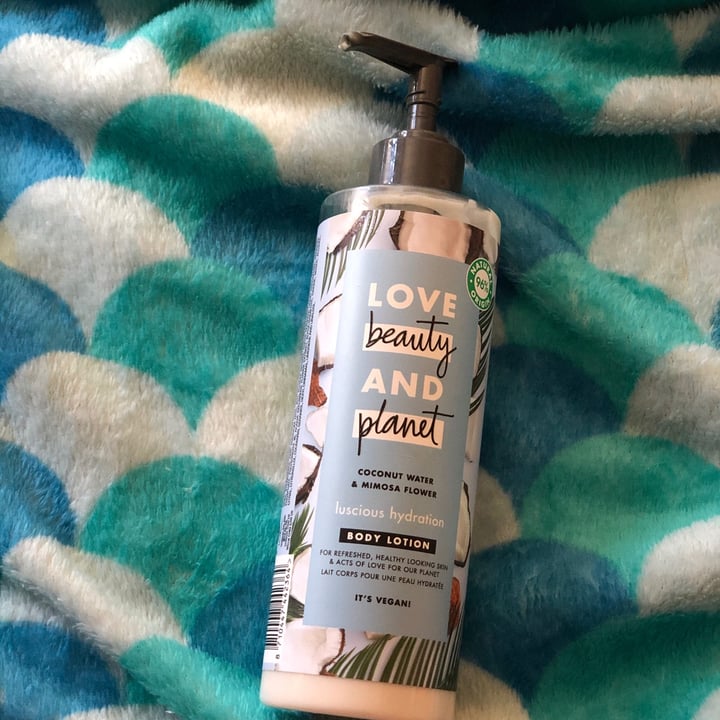 review photo of Love Beauty and Planet Coconut Water & Mimosa Flower Body Lotion shared by @vannyyy on 05 Aug 2021 - review