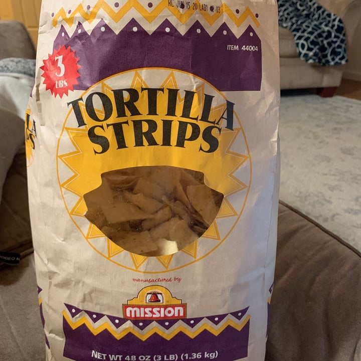 review photo of Kirkland Signature Kirkland Signature Tortilla Strips shared by @lnovack on 27 May 2020 - review
