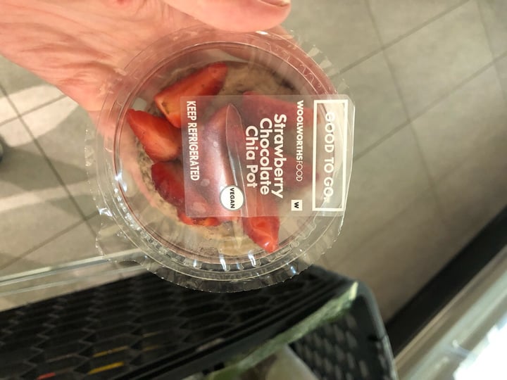 review photo of Woolworths Food Strawberry Chocolate Chia Pot shared by @megpeg on 29 Sep 2019 - review