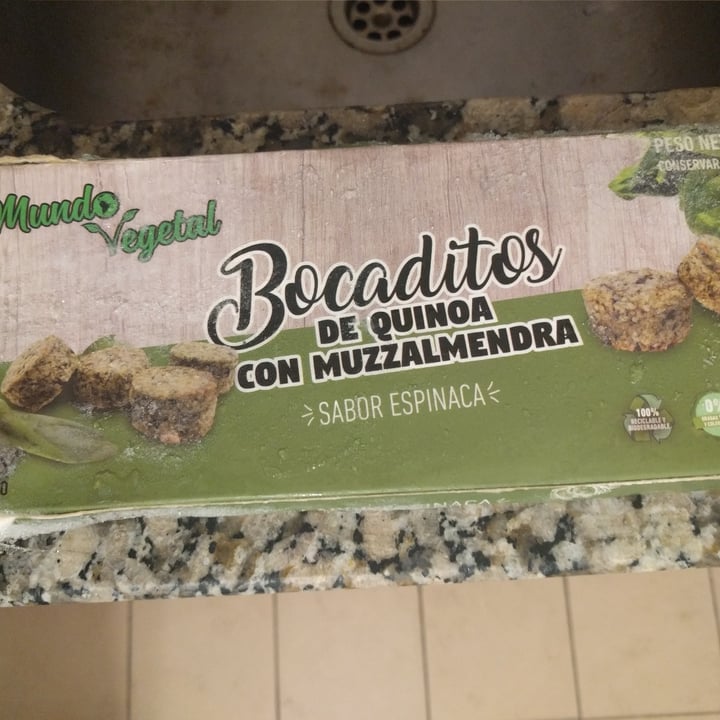 photo of Mundo Vegetal Bocaditos de Quinoa Y Muzzalmendra Sabor Espinaca shared by @seamosuvoz on  19 Jun 2020 - review