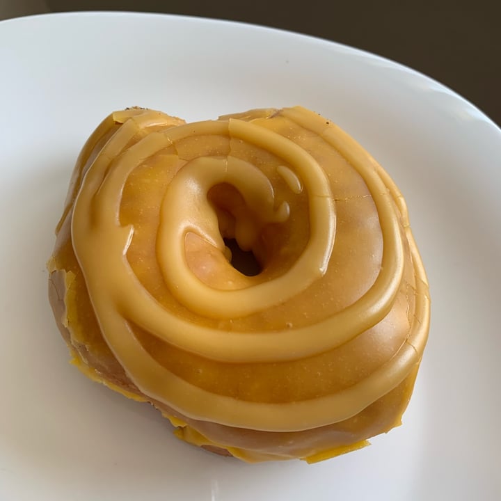 photo of MACHINO DONUTS Mango Caramel Donut shared by @annacres on  04 Apr 2022 - review