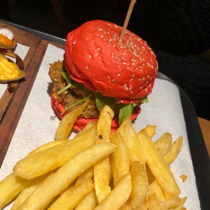 photo of Pola Burger Pan de Remolacha shared by @valenequiza on  12 Apr 2021 - review