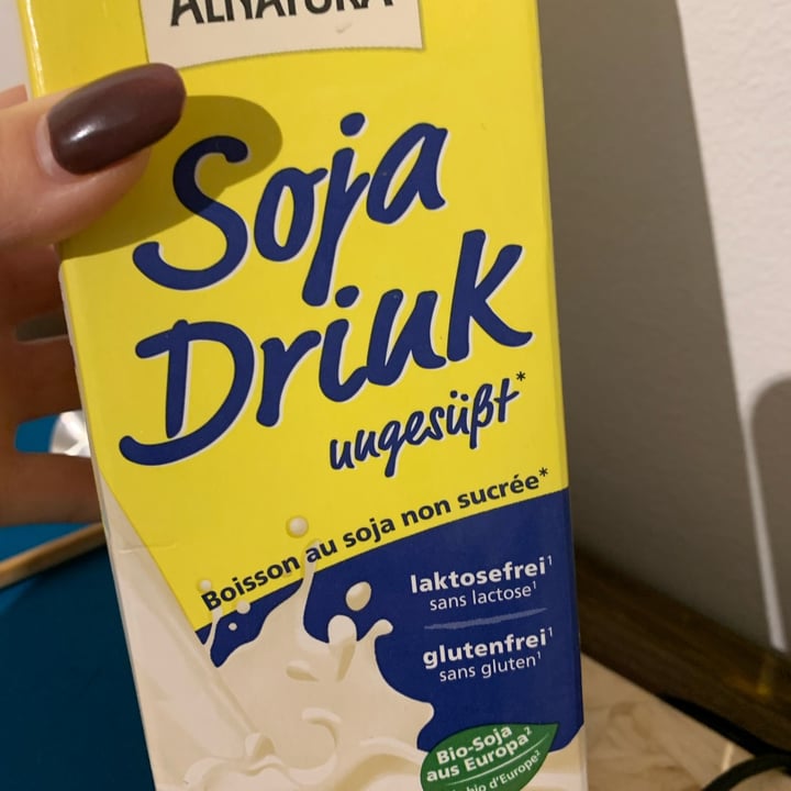 photo of Alnatura Soja Drink Ungesüßt shared by @lindy6656 on  09 Dec 2021 - review