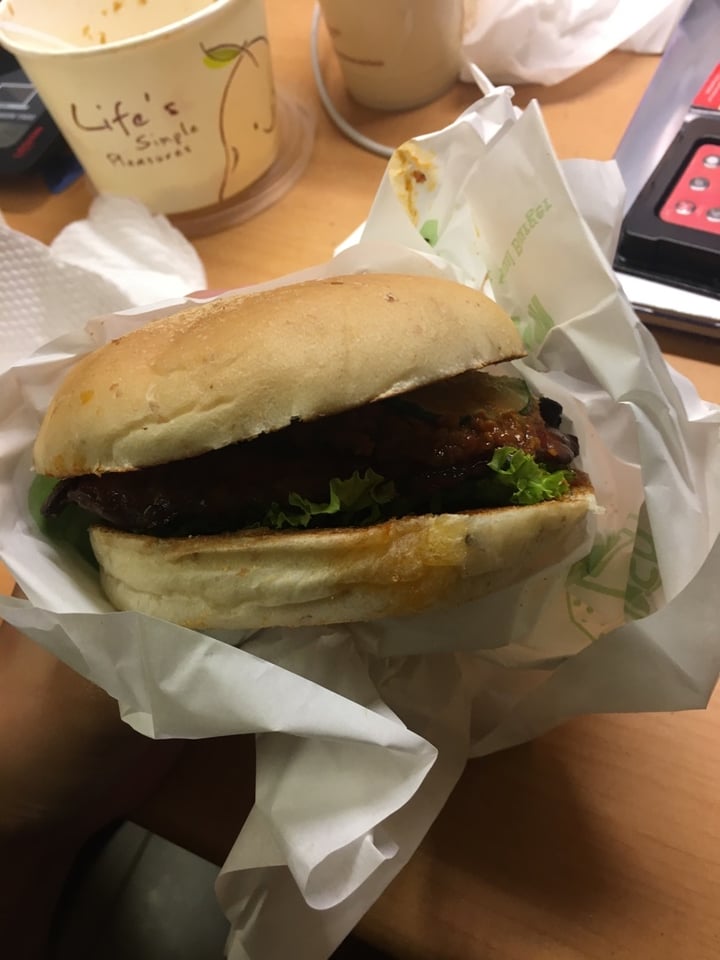 photo of nomVnom Bistro Temptation Satay Burger shared by @euniceamoroh on  04 Dec 2019 - review