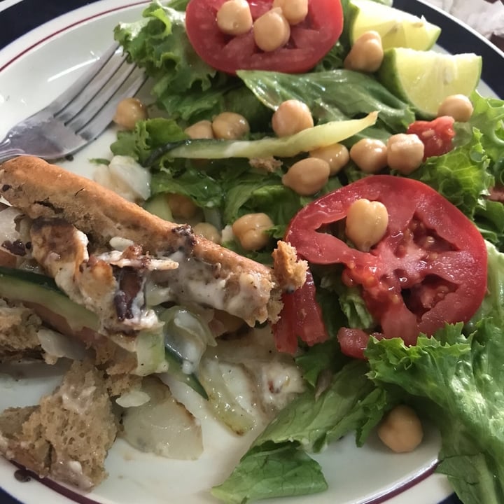review photo of El Tío Vegano Hot dog especial shared by @amandatovalin on 18 Jan 2020 - review