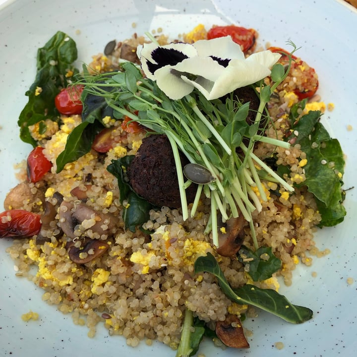 photo of Jacksons Real Food Market Kyalami Corner Upper Level Vegan Tofu Breakfast scramble shared by @georgimei on  28 Jul 2020 - review
