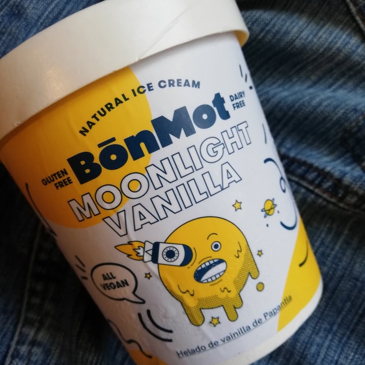 photo of BōnMot Moonlight Vanilla shared by @clauu14 on  09 Oct 2020 - review