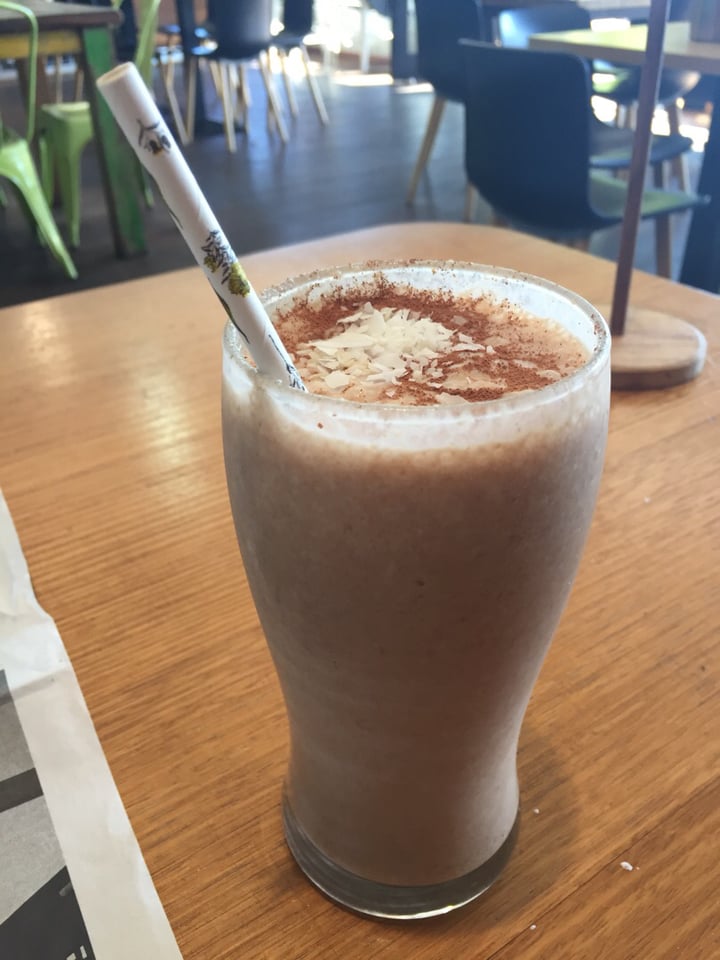 review photo of Health Freak Cafe Applecross Cookies & Cream Smoothie shared by @debzeedoo on 27 Dec 2019 - review