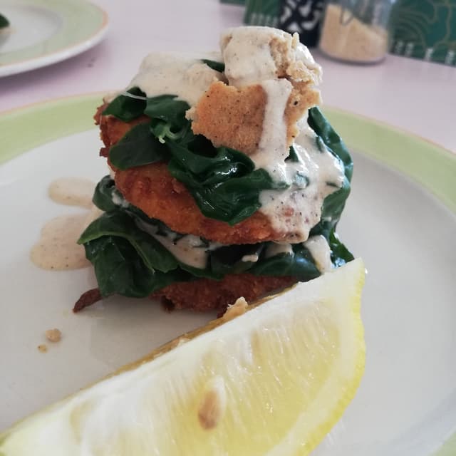 菜肴“Spinach and Feta Rosti”的照片