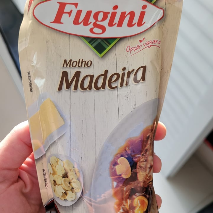 review photo of Fugini Molho Madeira shared by @fernandacampanha on 06 May 2022 - review