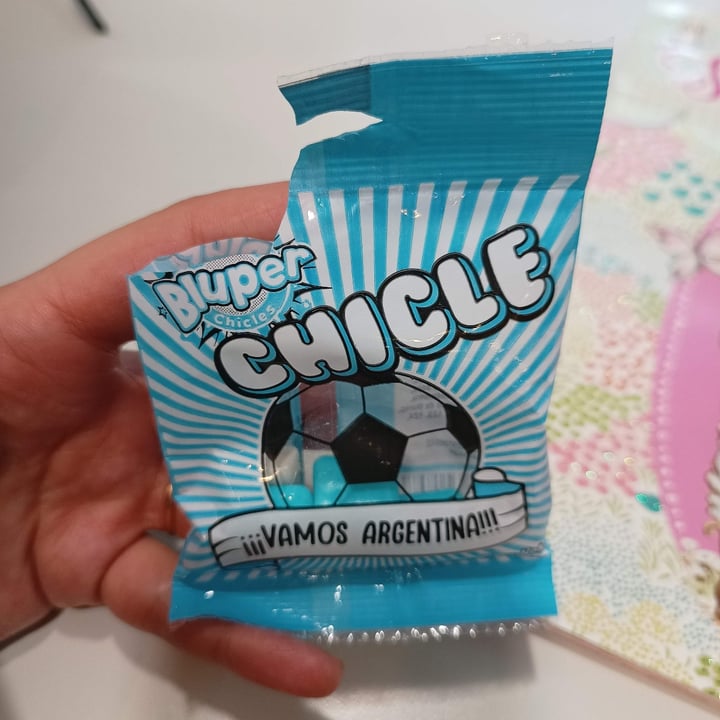 photo of Bluper chicles shared by @annbe on  03 Oct 2022 - review