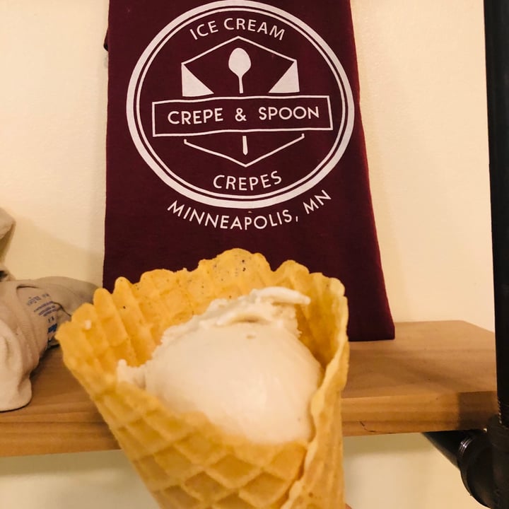 photo of Crepe and Spoon Rose Cardamom Ice Cream shared by @lonica on  27 Mar 2021 - review