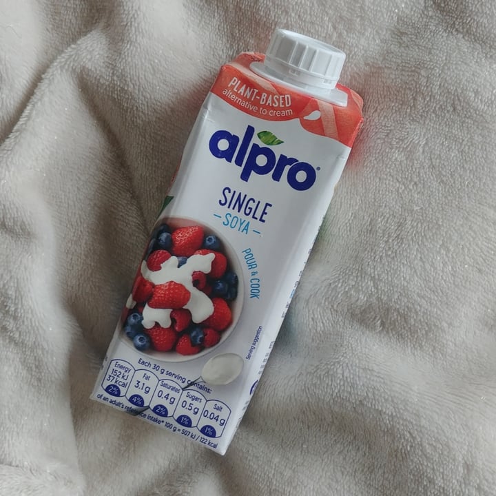 review photo of Alpro Single Soya (Cream) shared by @kalatheaelvain on 25 Sep 2021 - review
