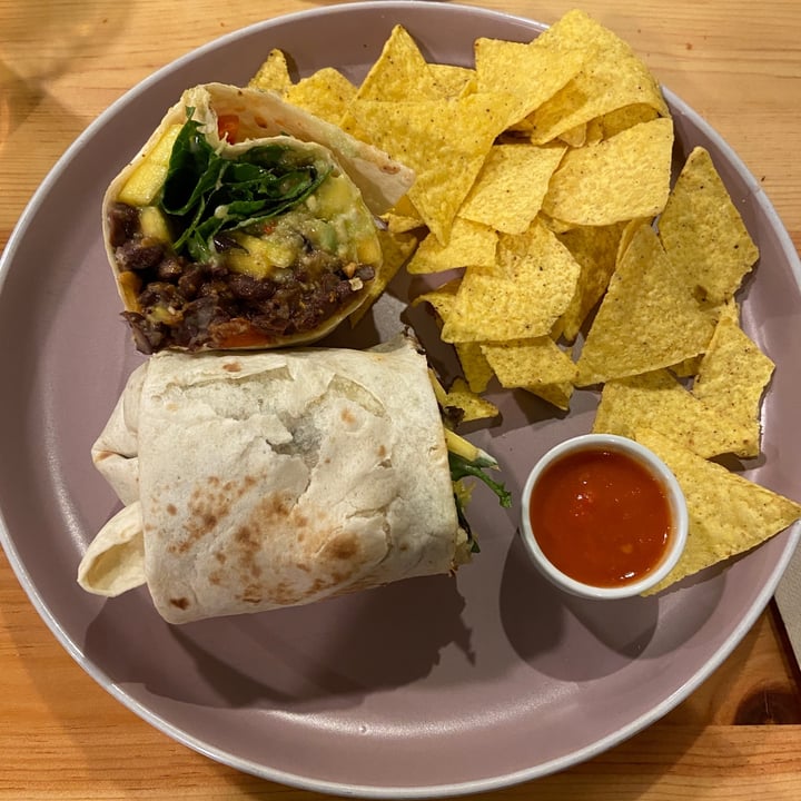 photo of Kind Kitchen Wrap, Burrito shared by @vegainz12 on  17 Jun 2021 - review