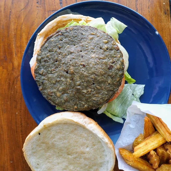 review photo of Burger King Hamburguesa shared by @youeatveggie on 26 Mar 2020 - review
