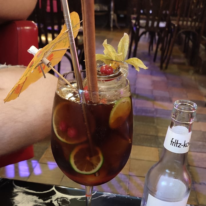 review photo of Cafetería "La pasión está en el aire" Black Pearl Cocktail shared by @pickyrabbit on 19 Oct 2022 - review