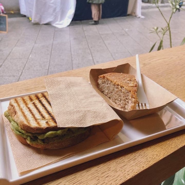 review photo of Haden Frullateria Toast shared by @haavejlla on 27 Nov 2021 - review