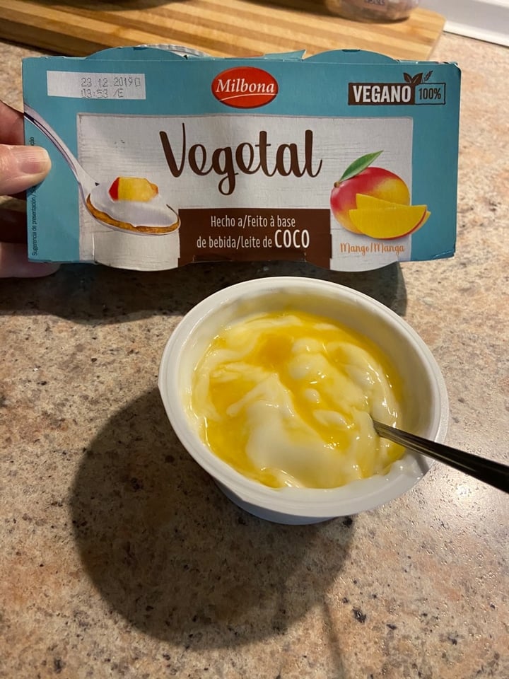 photo of Milbona Yogur Vegetal de Mango a Base de Coco shared by @adrianaduartemotta on  12 Dec 2019 - review