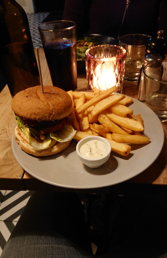photo of The Botanist Royale with Cheese shared by @nf00058 on  29 Jun 2019 - review