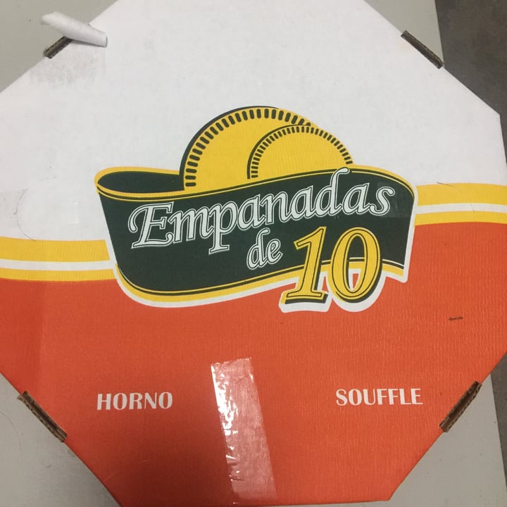 photo of Empanadas de 10 Pizza Muzzarella Con Queso De Almendras shared by @ymzavala on  29 May 2020 - review