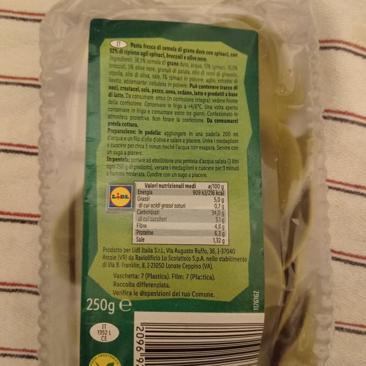 photo of Vemondo Medaglioni Vemondo shared by @alelulu on  09 Apr 2022 - review