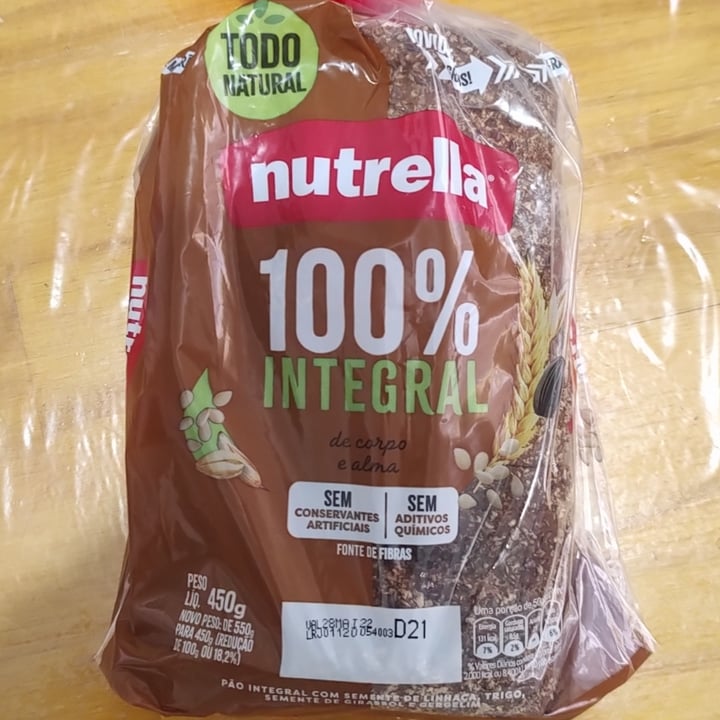 photo of Nutrella Pão 100% integral shared by @marianarevoredo on  13 May 2022 - review