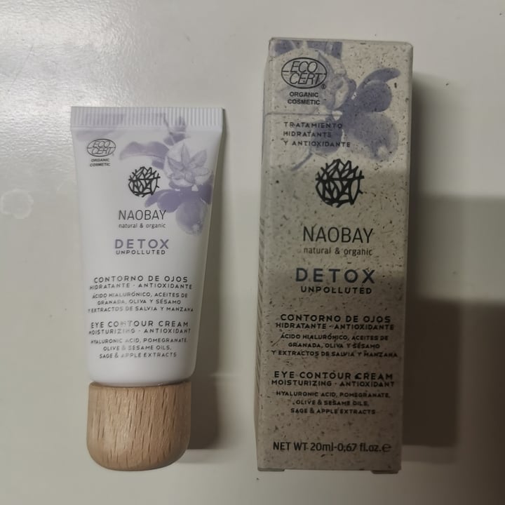 photo of Naobay Contorno De Ojos Detox shared by @ladyvegan84 on  14 Dec 2021 - review