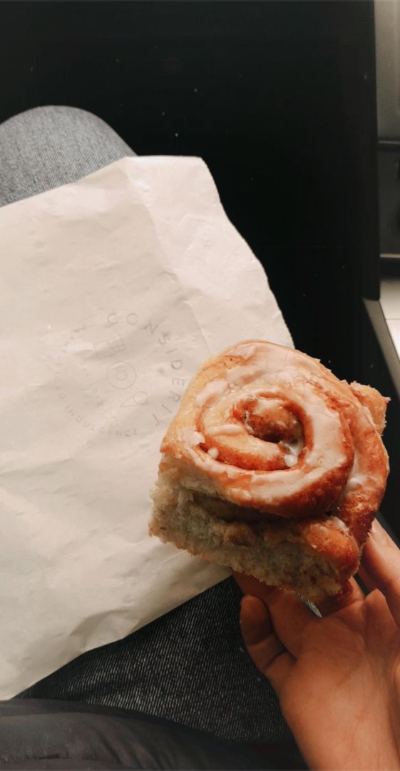 photo of Considerit Cinnamon Bun shared by @helenasveganlife on  14 Feb 2020 - review